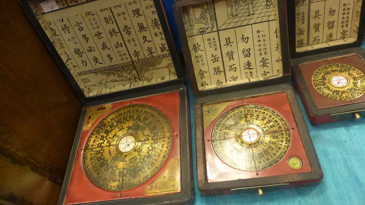 La bàn phong thủy (la kinh)